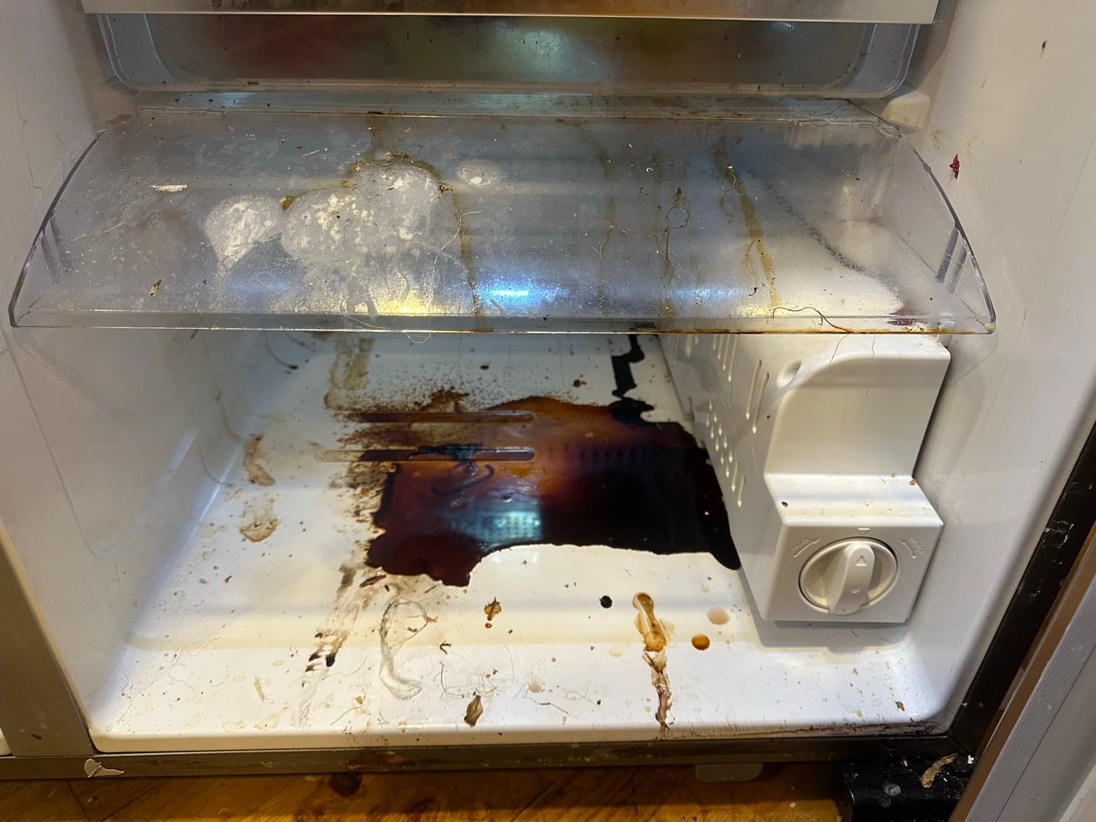 Home Cleaning in Renton, WA — Kitchen before cleaning: Sticky shelves, food spills, odor